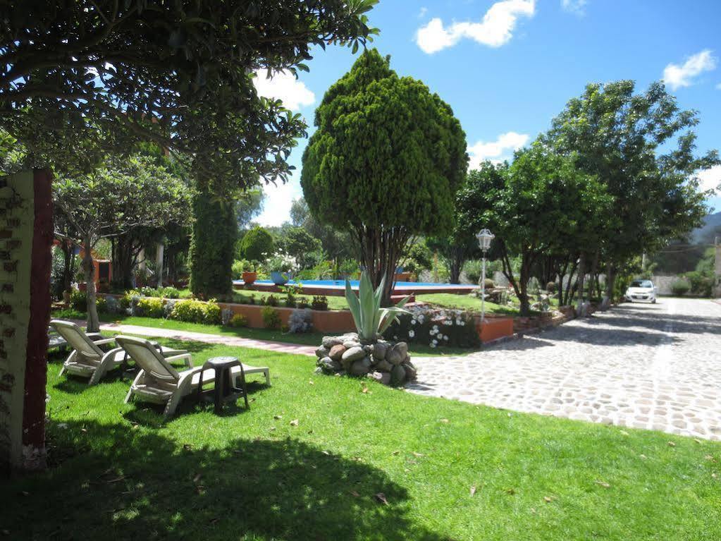 Hotel Concierge Plaza La Esperanza เตกิซเกียปัน ภายนอก รูปภาพ